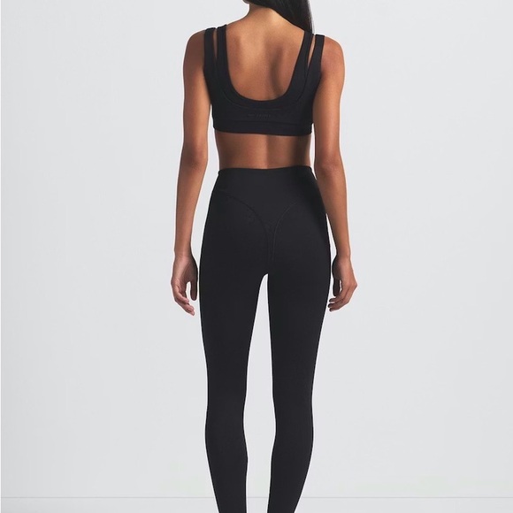 SKIMS Other - NikeSKIMS VLINE 26”LEGGING